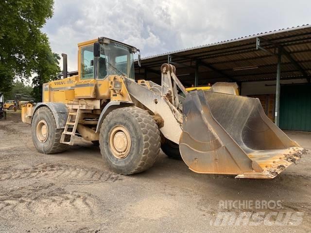 Volvo L 150 لوادر بعجل