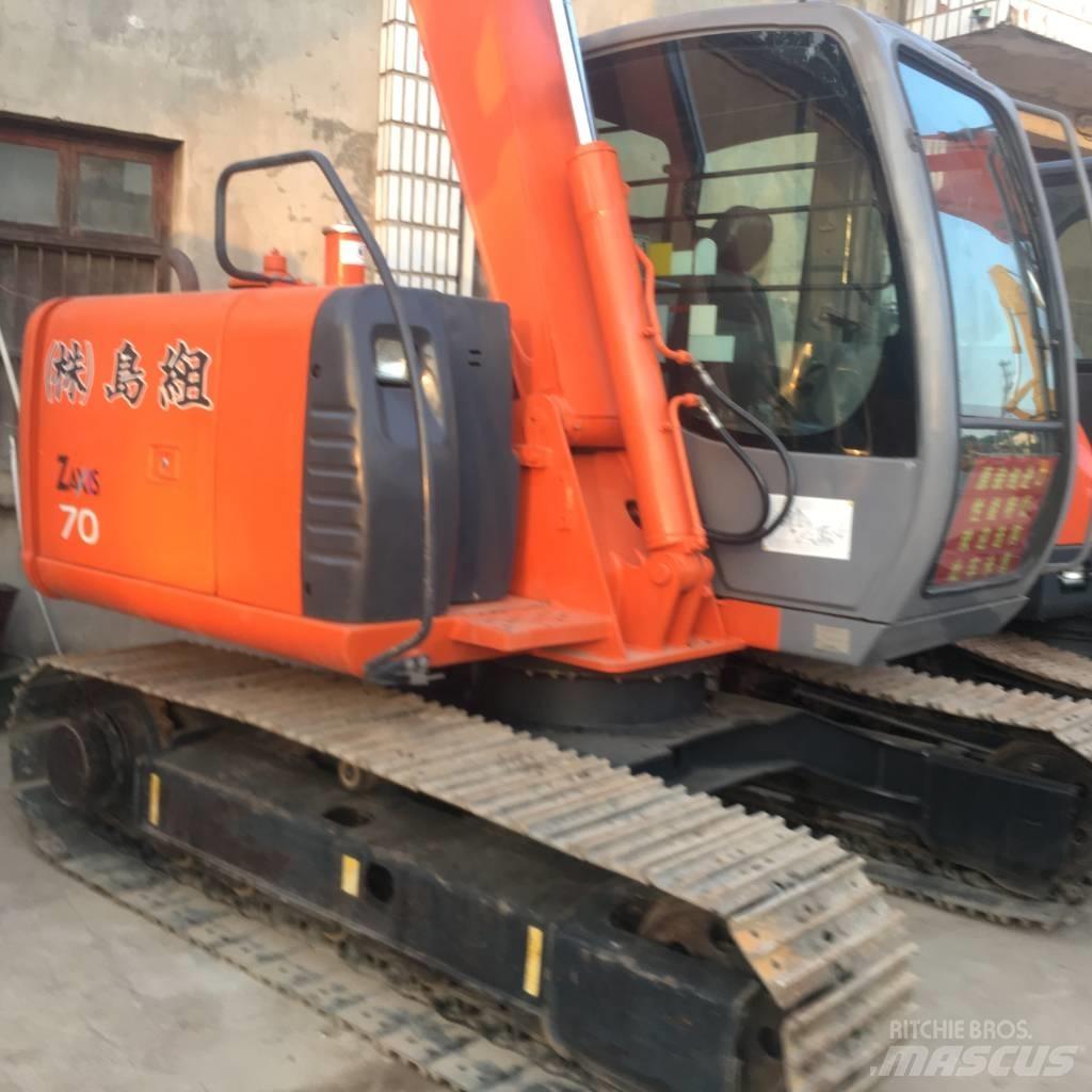 Hitachi ZX 70 حفارات وسط 7 طن - 12 طن