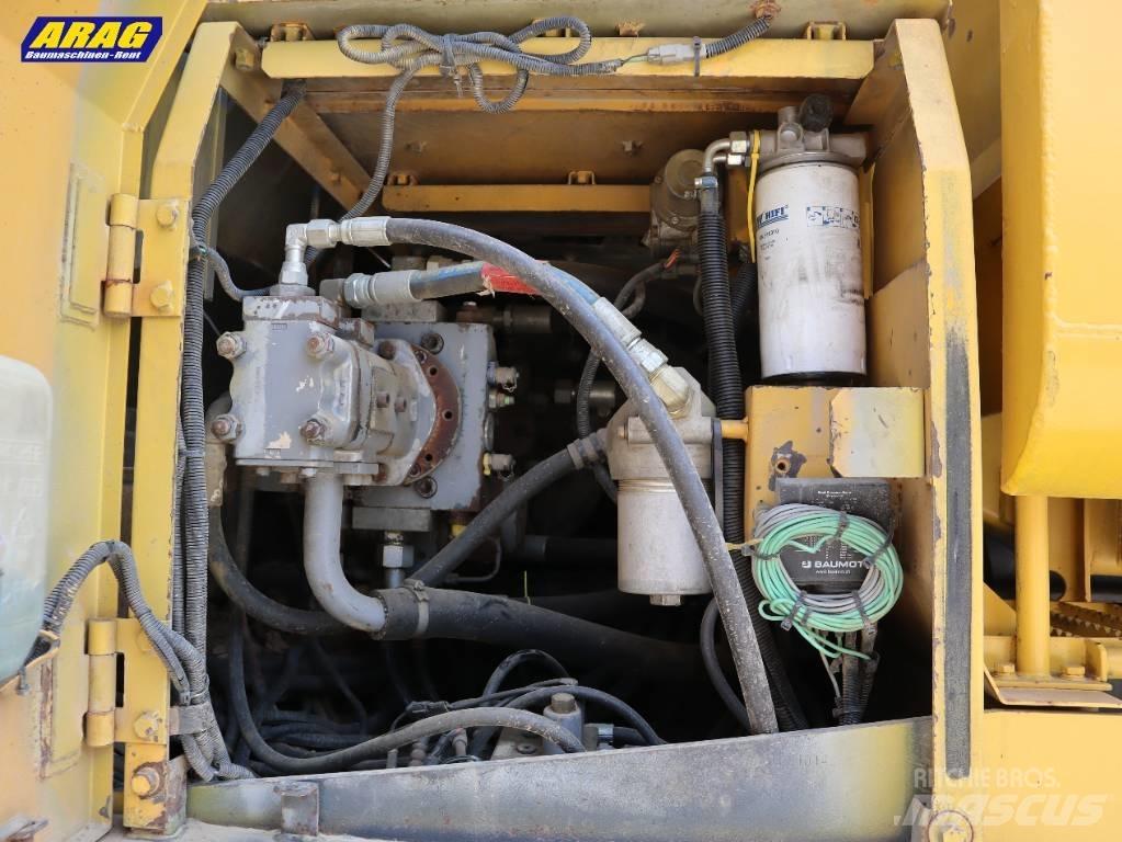Hitachi EG 110 R عربات نقل قلابة مجنزرة