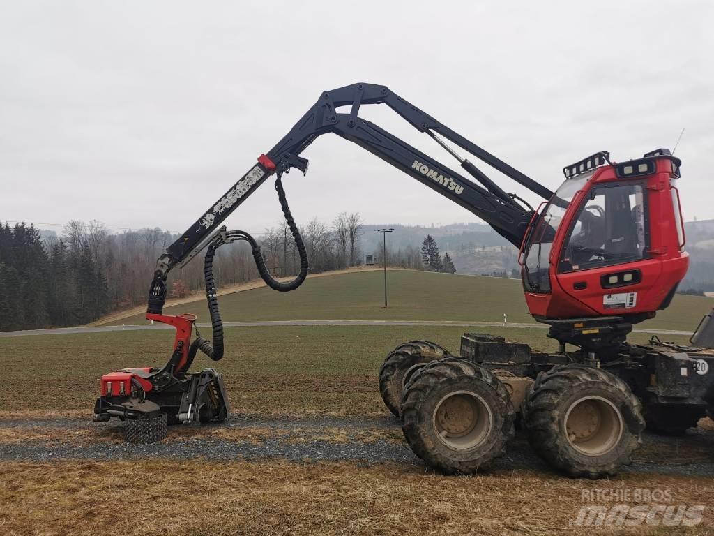 Komatsu 931 XC حصادات