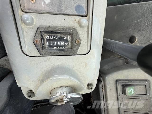 IHI 50 VX حفارات صغيرة أقل من 7 طن (حفارات صغيرة)