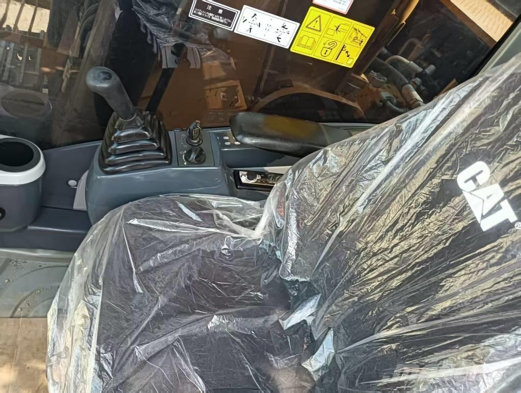 CAT 330 D2L حفارات زحافة