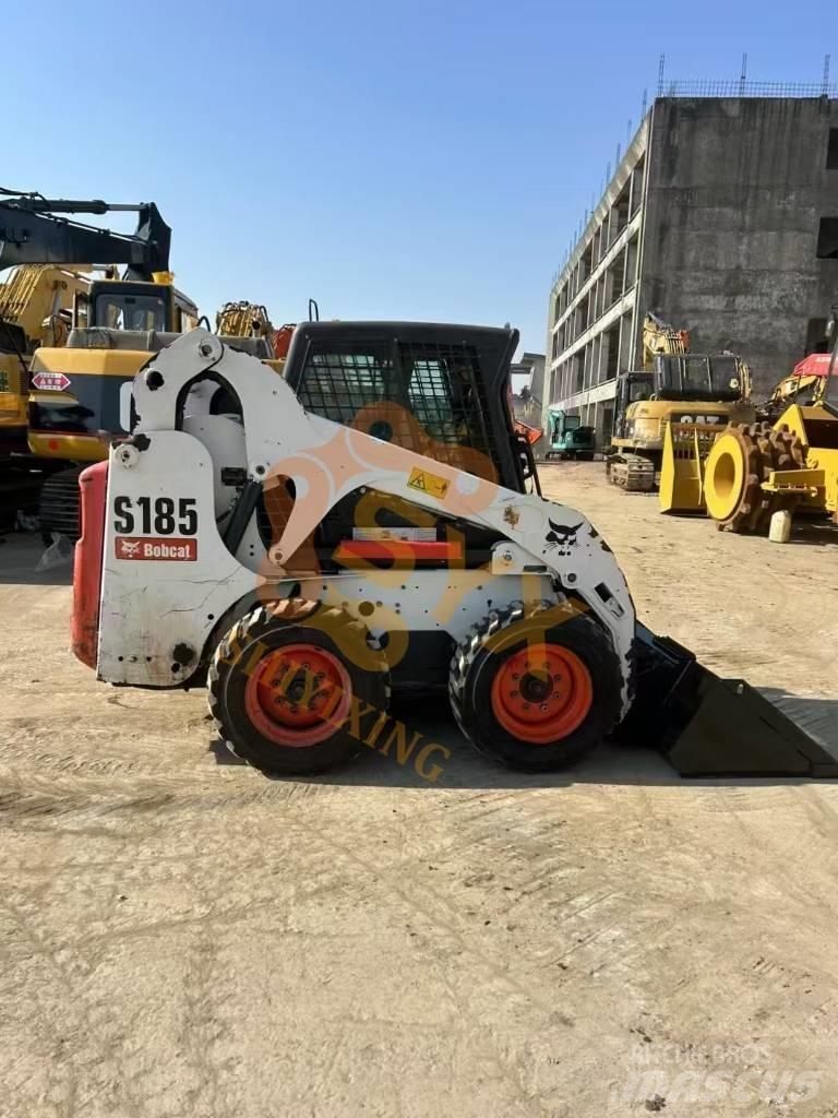 Bobcat S185 لوادر انزلاقية التوجيه