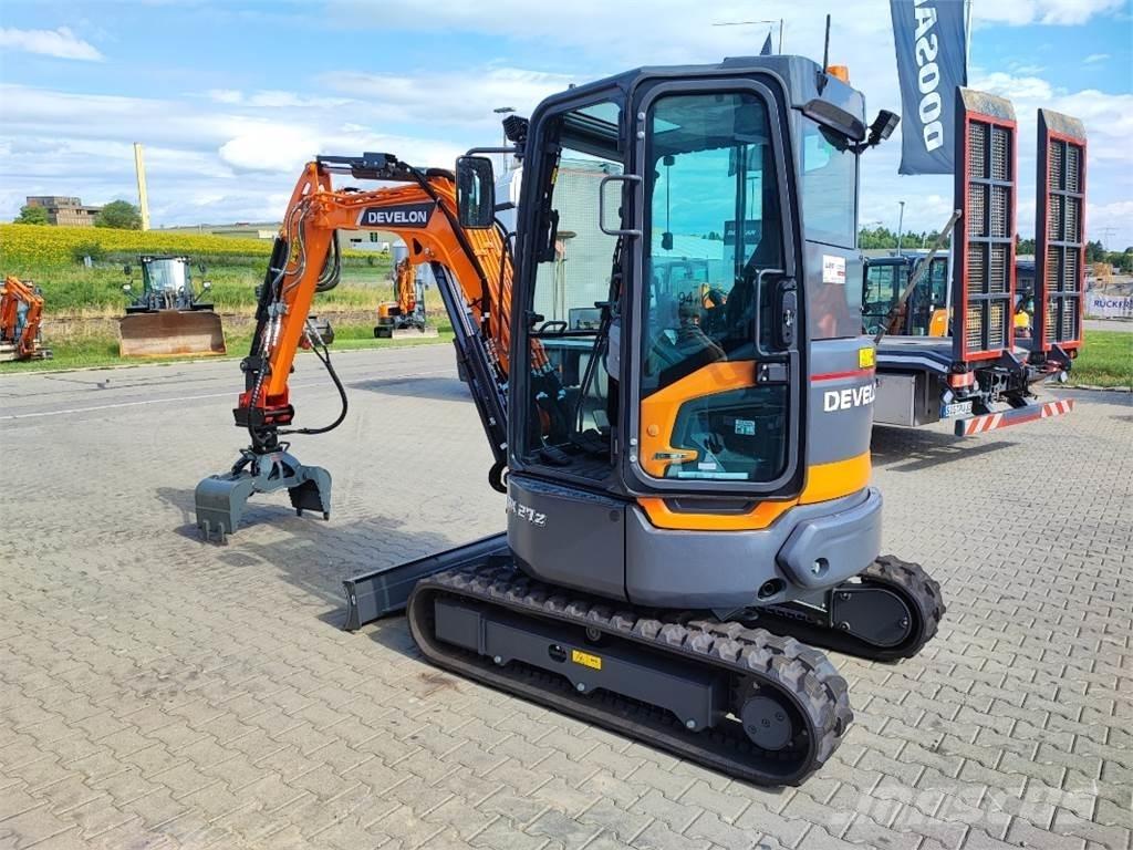 Develon DX27Z-7 ماكينات زراعية أخرى