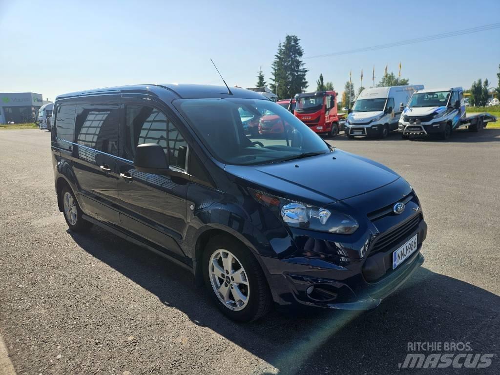Ford Transit Connect شاحنة مقفلة