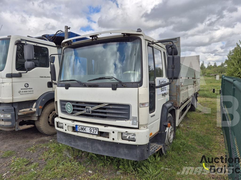 Volvo FL6 شاحنات مسطحة/مفصلية الجوانب