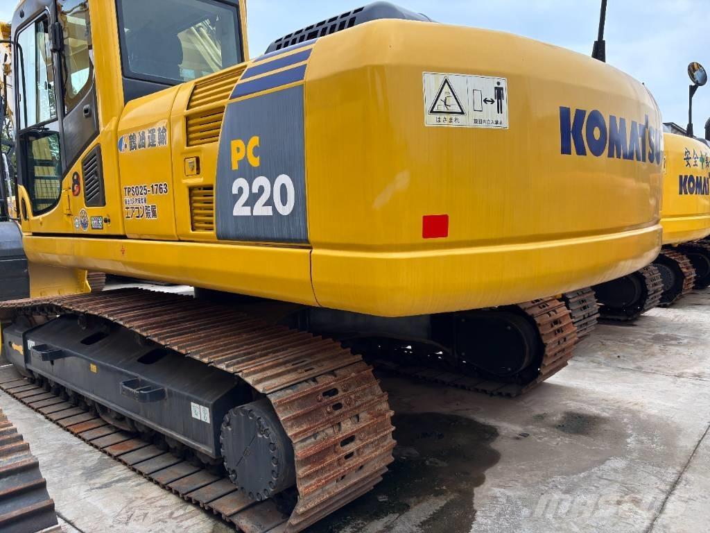 Komatsu PC 220-7 حفارات زحافة