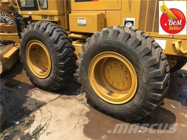 CAT 140 H معدات تمهيد الطرق