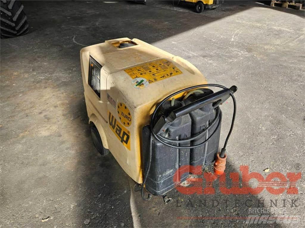  WAP DX 800 ماكينات وملحقات مواش أخرى