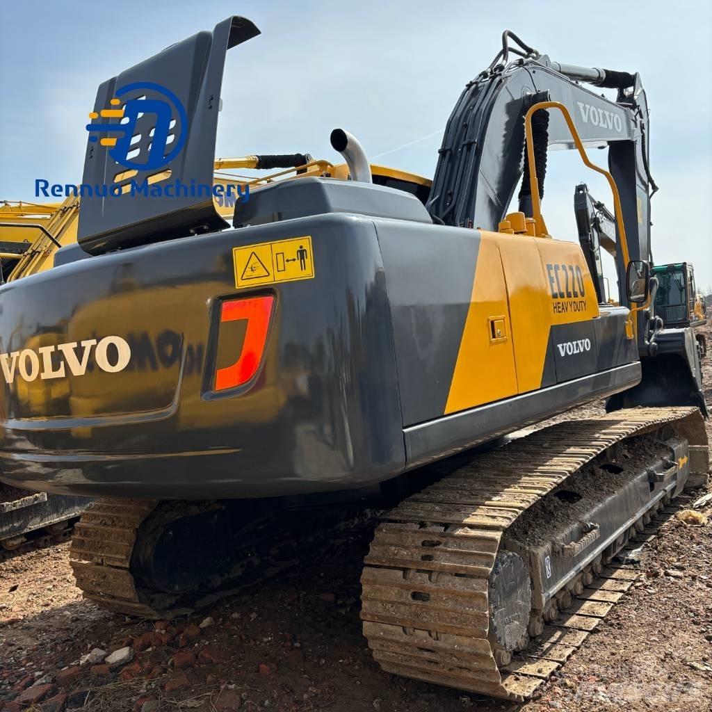 Volvo EC 220 D حفارات زحافة