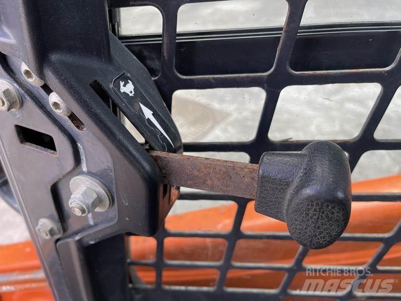 Bobcat S 450 لوادر بعجل