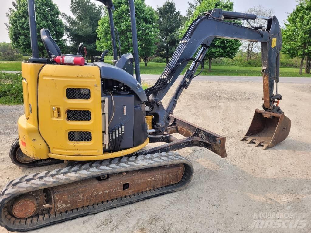 DEERE 35G حفارات صغيرة أقل من 7 طن (حفارات صغيرة)