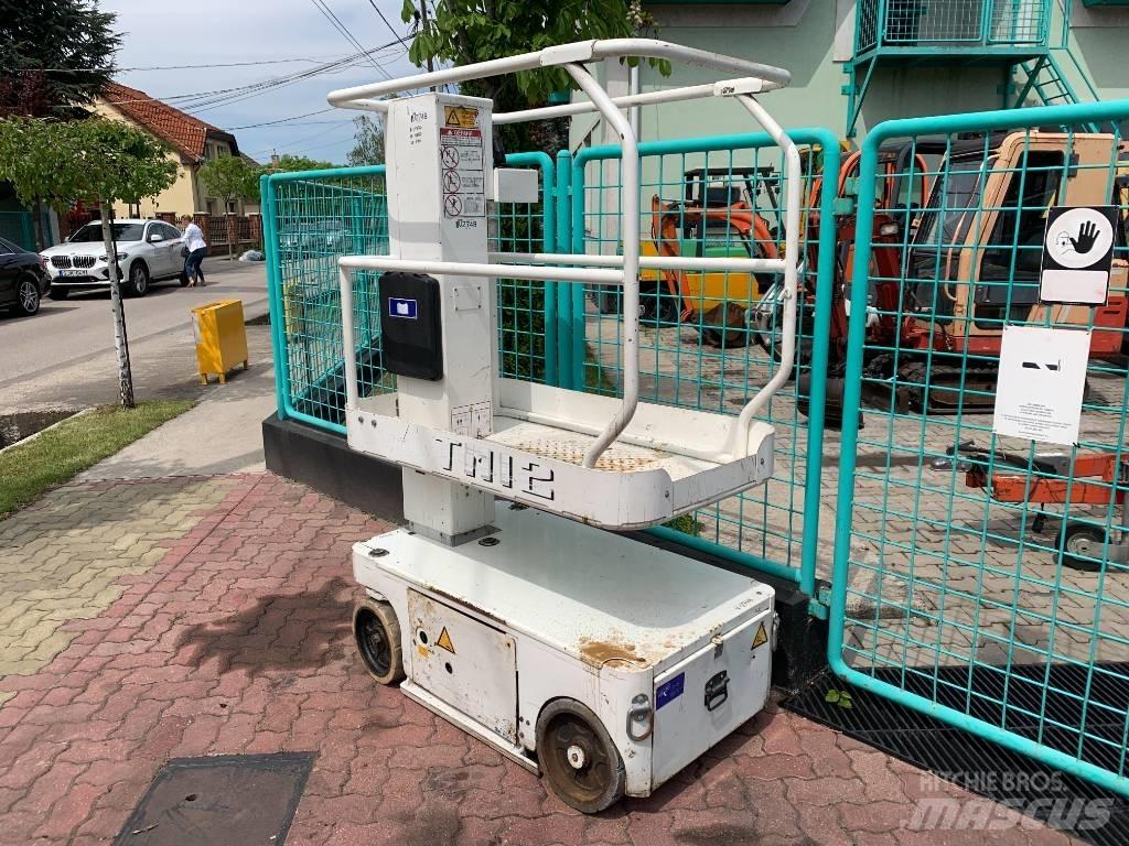 UpRight TM 12   V-2748 رافعات السارية الرأسية