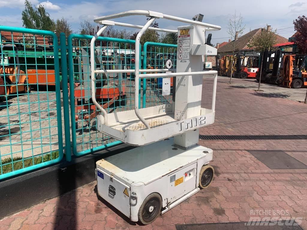 UpRight TM 12   V-2748 رافعات السارية الرأسية