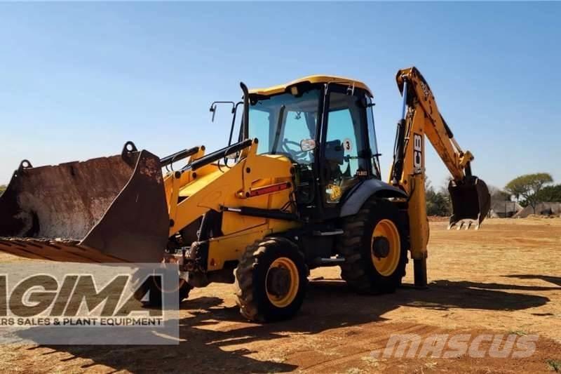 JCB 3CX لوادر ذات جرافات عكسية