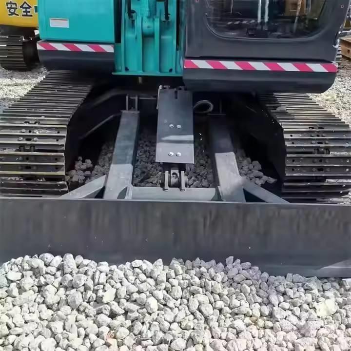Kobelco SK 200 حفارات زحافة