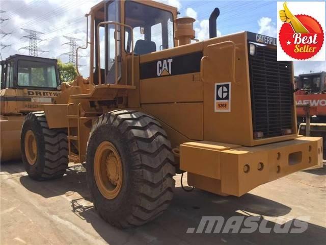 CAT 936 E لوادر بعجل