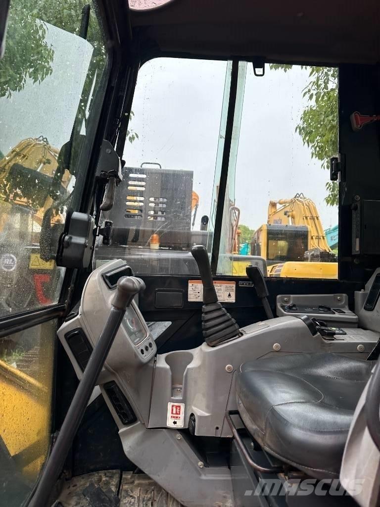 Kubota KX 155 حفارات زحافة