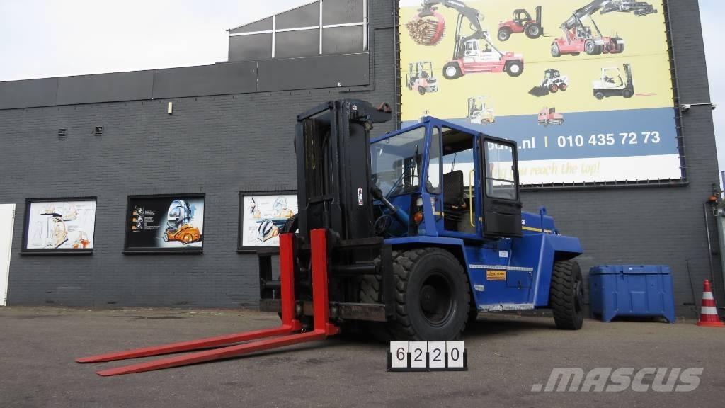 Svetruck 1060-30 شاحنات الديزل