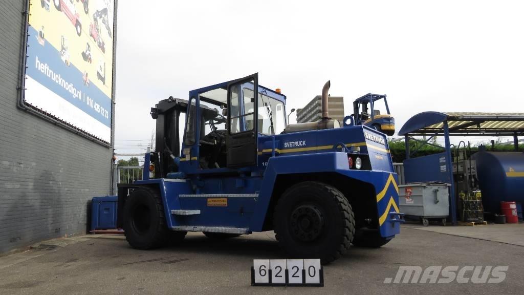 Svetruck 1060-30 شاحنات الديزل
