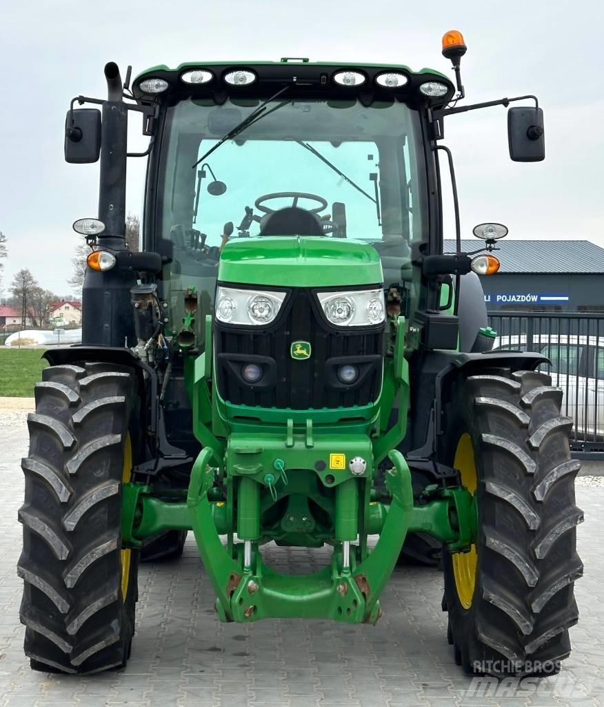 John Deere 6130 R الجرارات