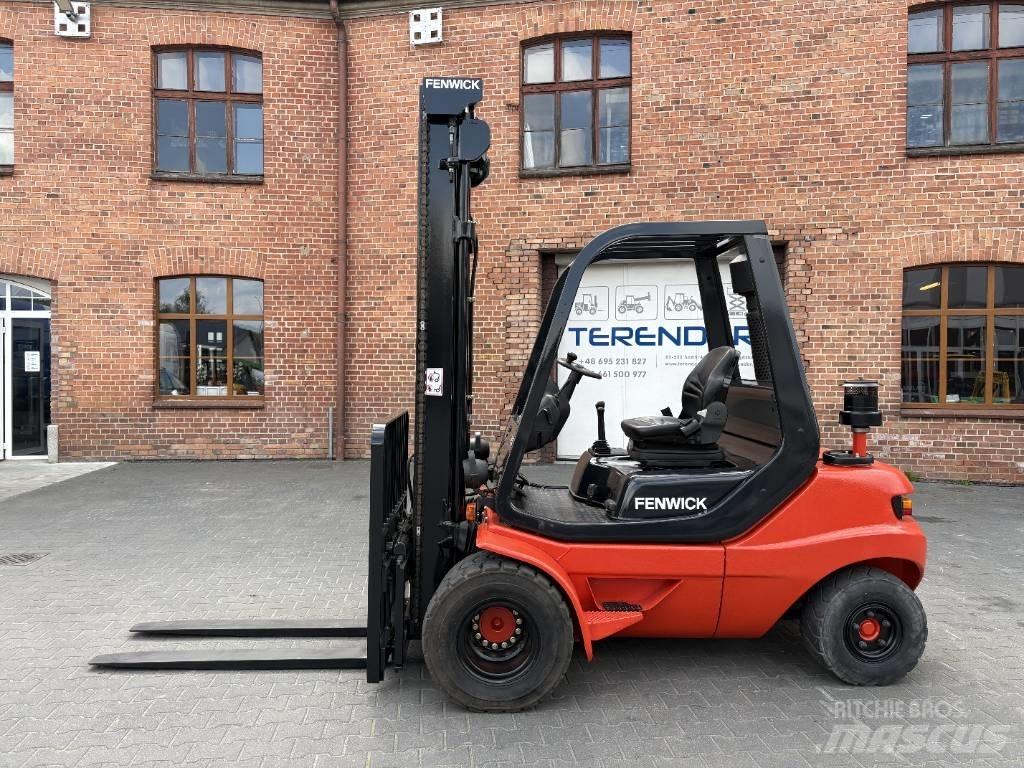 Linde H 30 D شاحنات الديزل