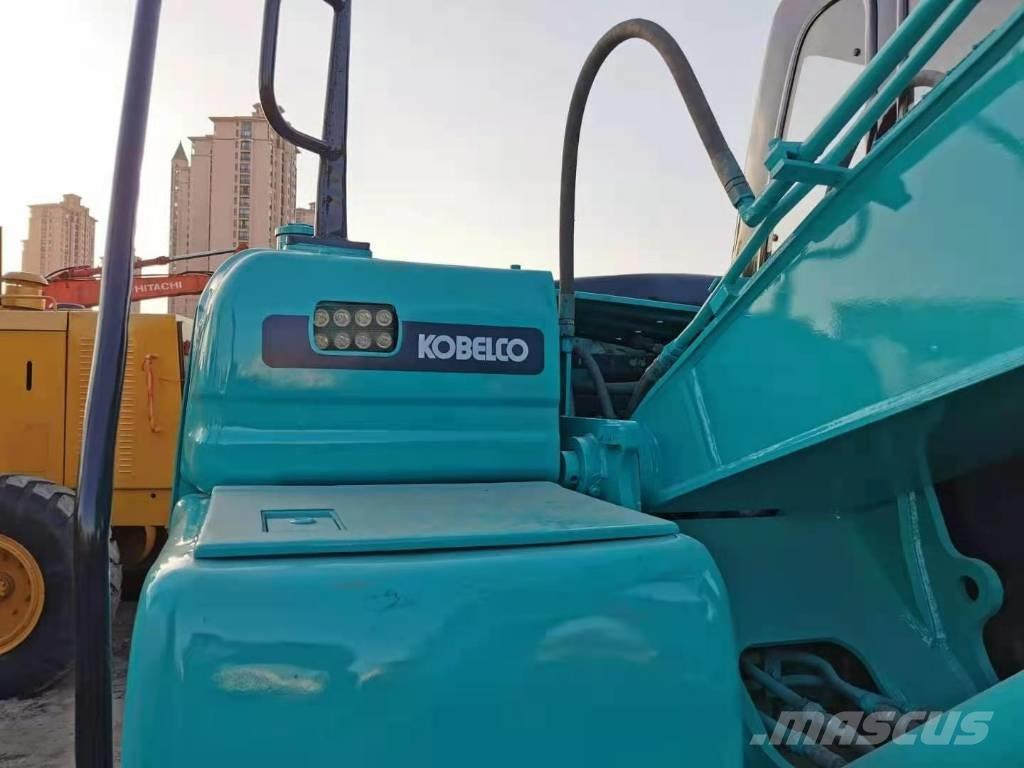 Kobelco SK 140 حفارات زحافة