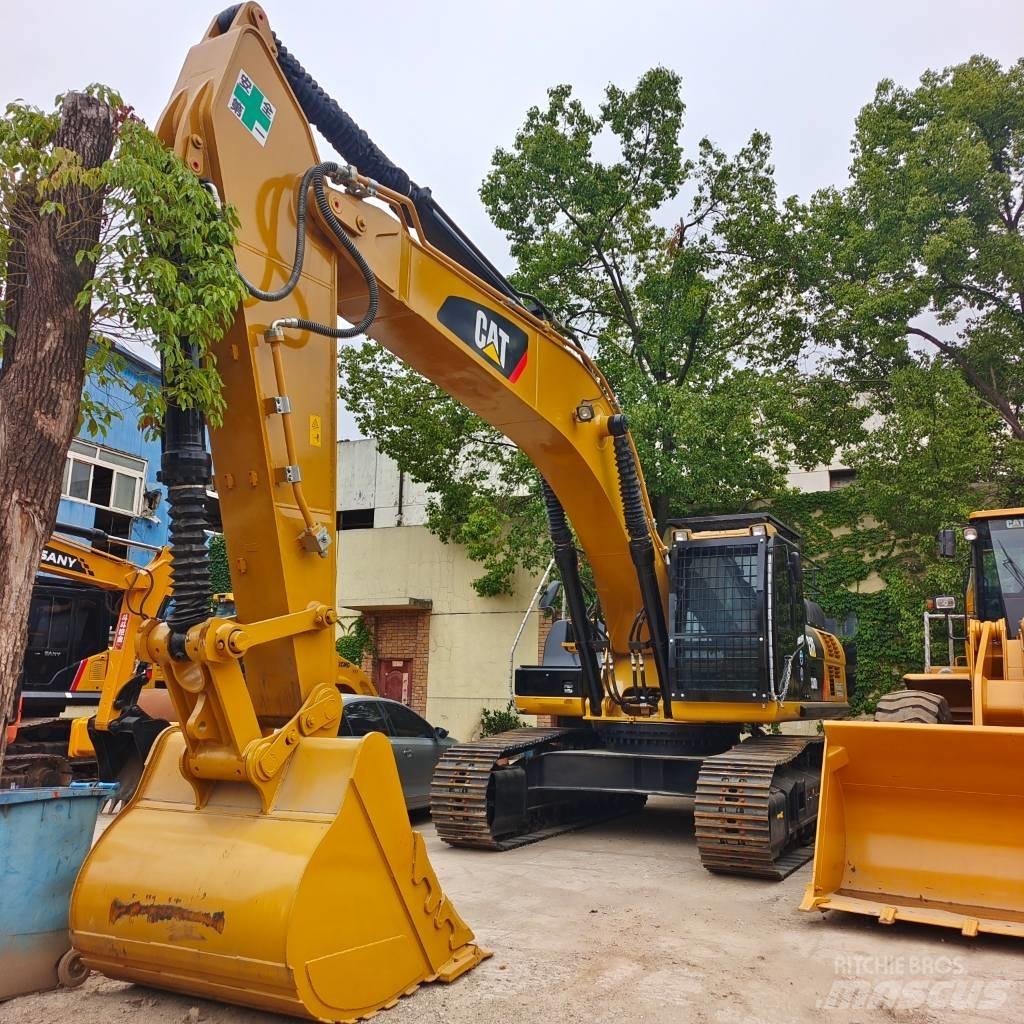 CAT 336 D2 حفارات زحافة