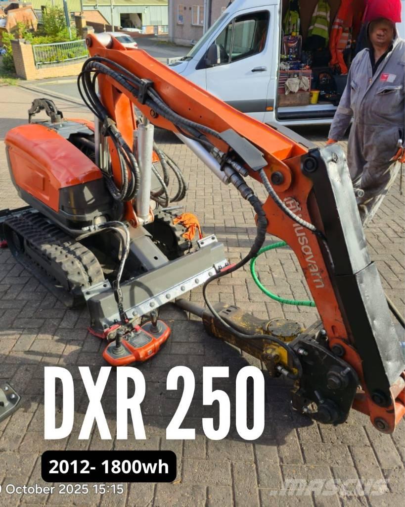Husqvarna DXR 250 حفارات هدم