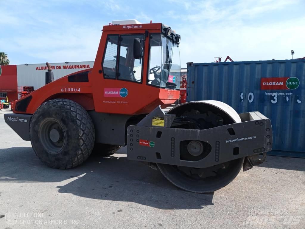 Bomag BW 211 D-4 مداحل أحادية الأسطوانة