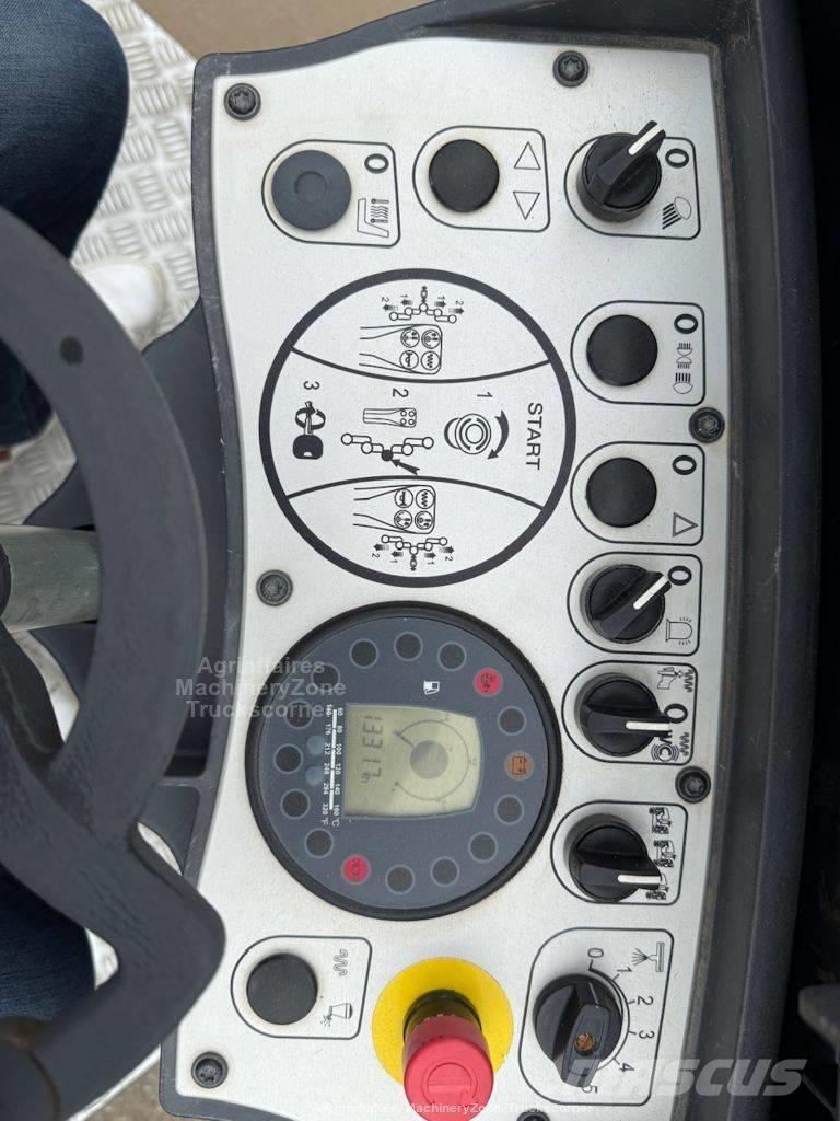 Bomag BW 138 AD-5 مداحل ثنائية الاسطوانة