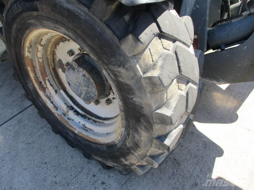JLG 3513 (140) مناولات متداخلة