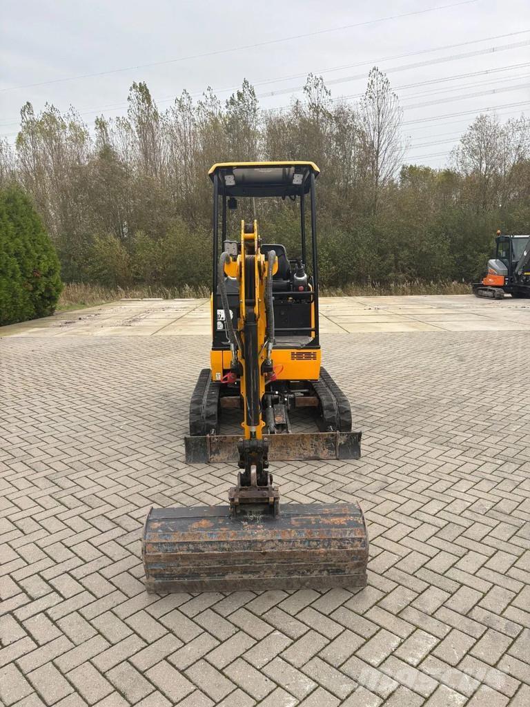 JCB 19C-1E حفارات صغيرة أقل من 7 طن (حفارات صغيرة)