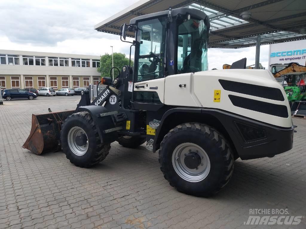 Schaeff TL 100 لوادر بعجل