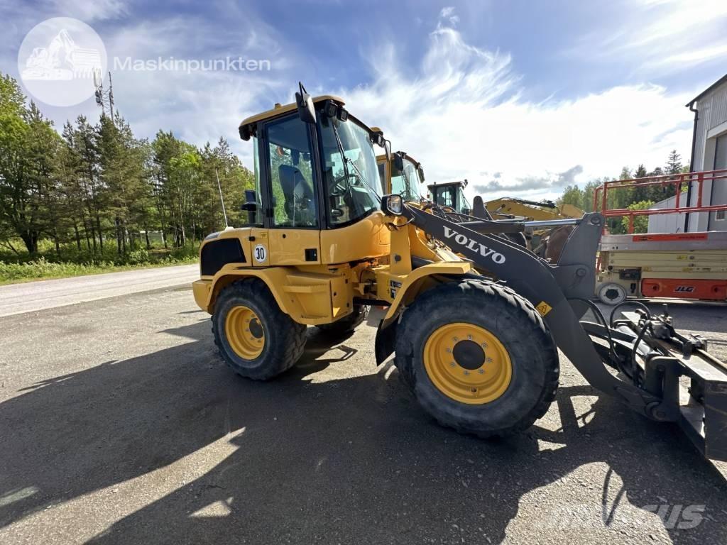 Volvo L 35 G لوادر بعجل