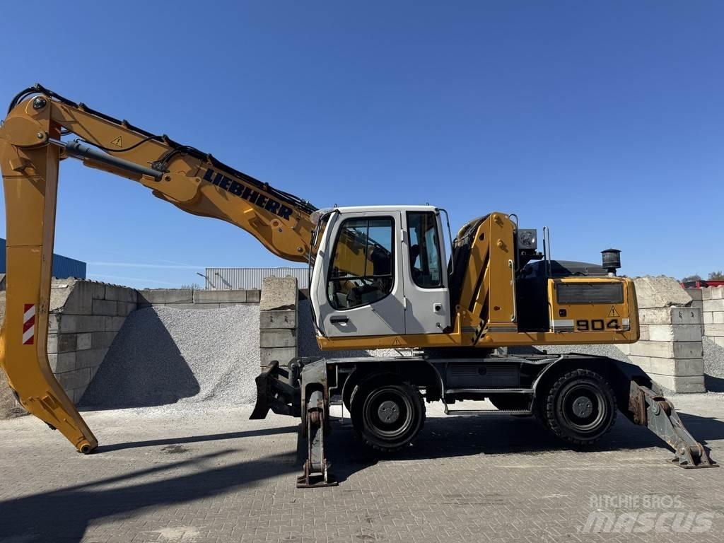 Liebherr A 904 C مناولات المخلفات / مناولات صناعية
