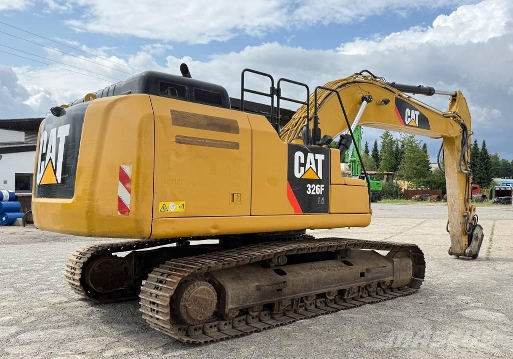 CAT 326 FLN حفارات زحافة