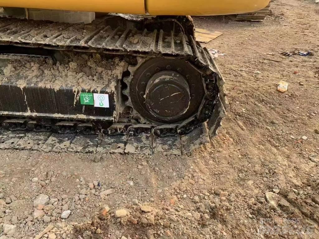 CAT CAT307E حفارات زحافة