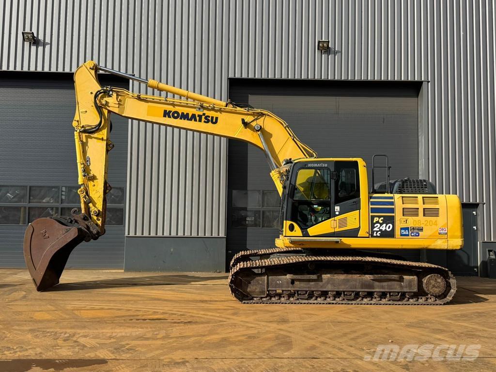Komatsu PC240LC-10 حفارات زحافة