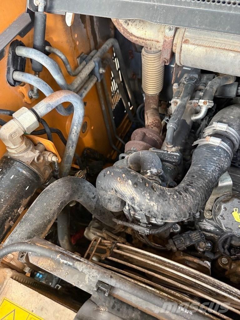 CASE SR 200 لوادر انزلاقية التوجيه