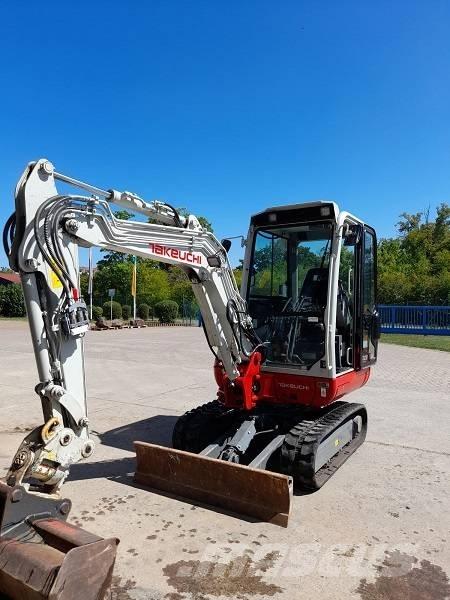 Takeuchi TB 230 حفارات صغيرة أقل من 7 طن (حفارات صغيرة)