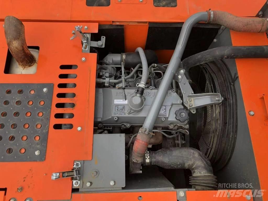 Hitachi 240 حفارات زحافة