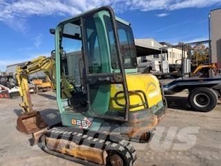 Yanmar B 25 V حفارات صغيرة أقل من 7 طن (حفارات صغيرة)