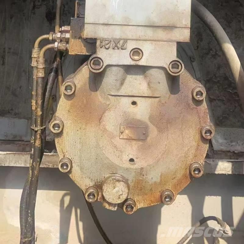 Kobelco 7150 رافعات مجنزرة