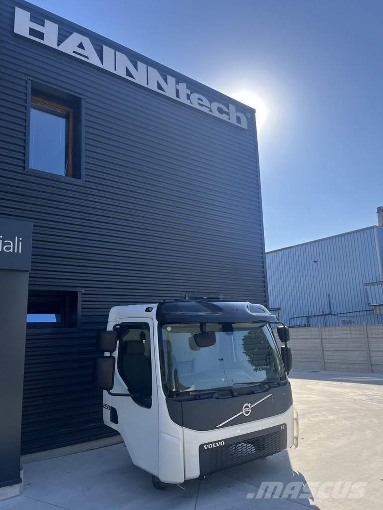 Volvo FL كابينة والداخلية