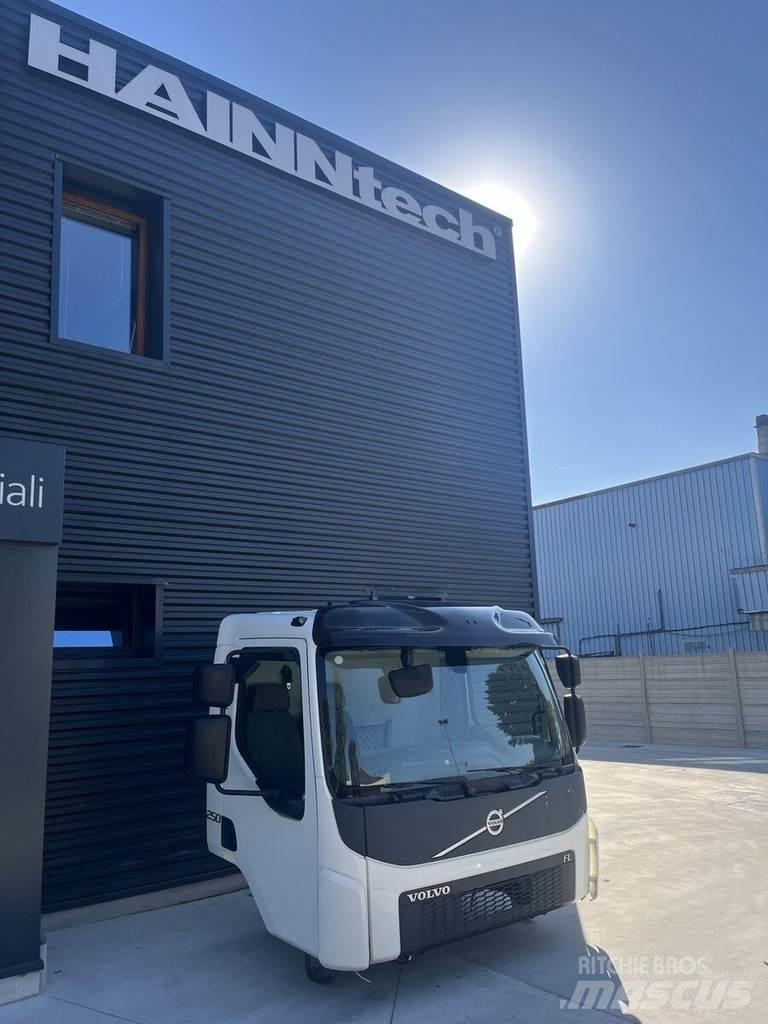 Volvo FL euro 6 كابينة والداخلية