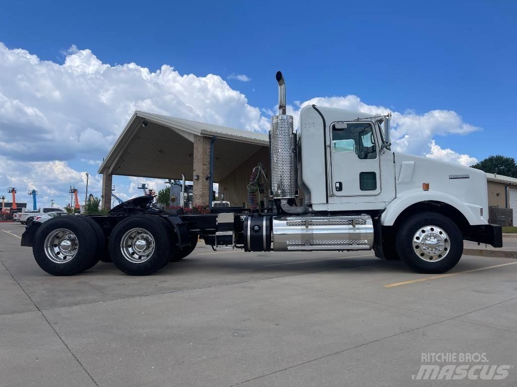 Kenworth T 800 وحدات الجر