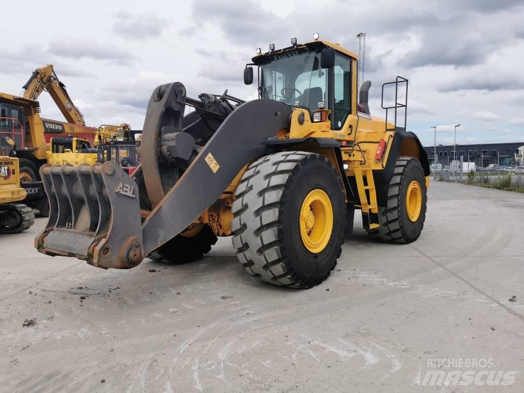 Volvo L250G لوادر بعجل