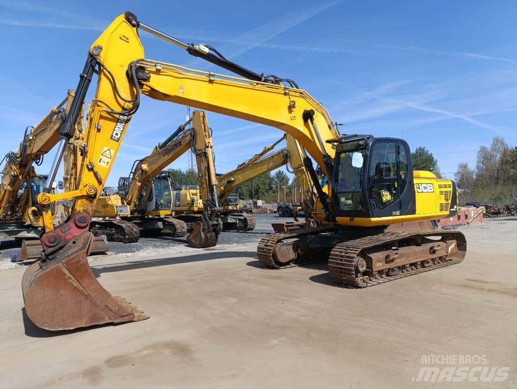 JCB JS 220 LC حفارات زحافة