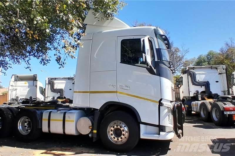 Volvo FH 440 شاحنات أخرى